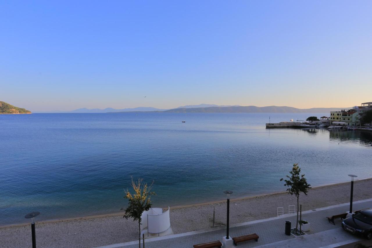 Apartments By The Sea Igrane, Makarska - 6653 Exterior photo